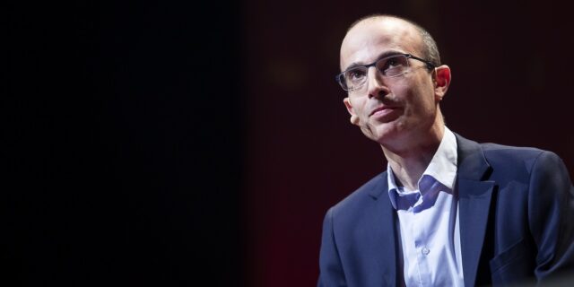 Ο Χαράρι εξηγεί γιατί ο πόλεμος στην Ουκρανία θα αλλάξει τον κόσμο για πάντα