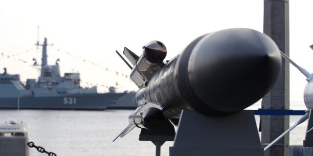 Οι ΗΠΑ εξετάζουν την αποστολή πυραύλων κατά πλοίων στους Ουκρανούς