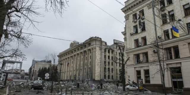 Πόλεμος στην Ουκρανία: Ο ρωσικός στρατός μπήκε στη Χερσώνα