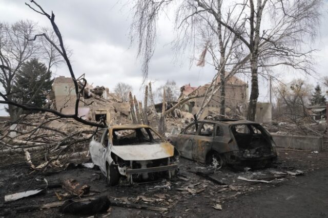 Πόλεμος στην Ουκρανία: Κραυγή αγωνίας από τον δήμαρχο Μαριούπολης – “Απλά καταστρεφόμαστε”