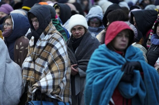 Ουκρανία: Πλησιάζουν τα 5 εκατομμύρια οι πρόσφυγες του πολέμου