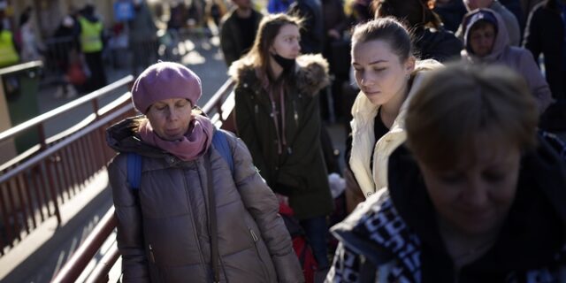 Ουκρανία: Ανησυχία ΔΟΜ για τους πρόσφυγες που εγκαταλείπουν τη χώρα