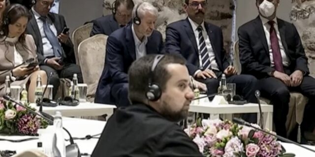Ερντογάν: Η Τουρκία έτοιμη να λειτουργήσει ως εγγυήτρια στην Ουκρανία