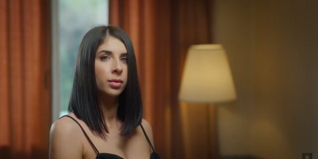 Άσπα: Η αδερφή του Mad Clip κυκλοφόρησε το πρώτο της τραγούδι “Στάχτη”