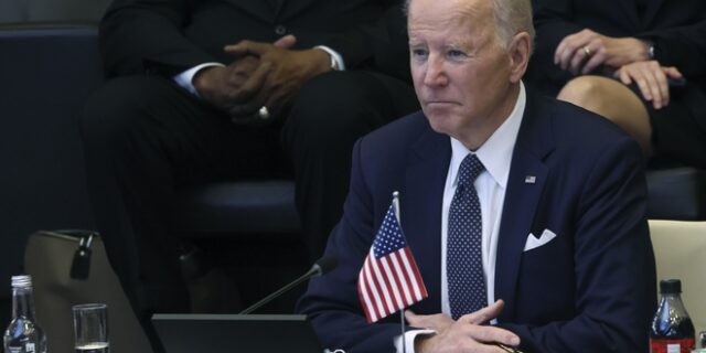 Μπάιντεν: “Οι ΗΠΑ θα απαντήσουν αν η Ρωσία χρησιμοποιήσει χημικά όπλα”