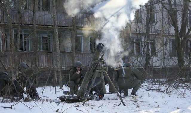 Ουκρανία: Ρώσοι στρατιώτες αποχωρούν από το Τσερνόμπιλ και το Σλάβουτιτς