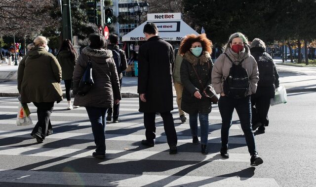 Κορονοϊός – Διασπορά: Σταθερά ψηλά Αττική και Θεσσαλονίκη – Τέσσερις περιοχές στο “κόκκινο”