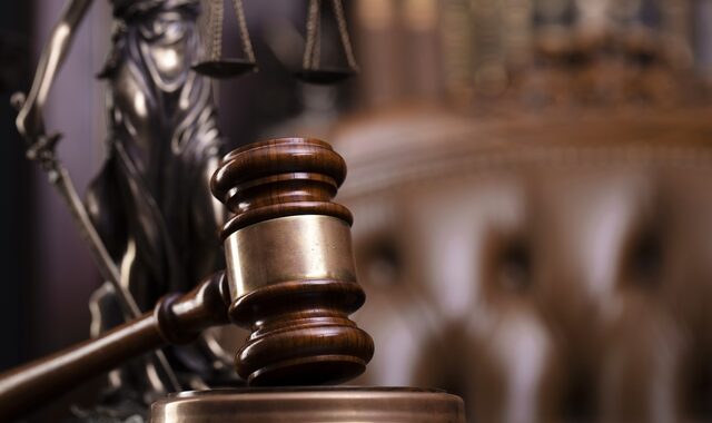 Ένωση Δικαστών και Εισαγγελέων κατά δικηγόρων της οικογένειας Γρηγορόπουλου