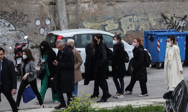 Ένταση και διακοπή στη δίκη Φιλιππίδη: “Δεν σέβεστε τα θύματα! Ντροπή”