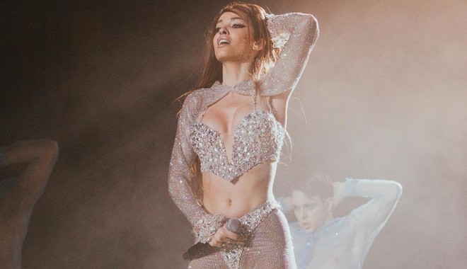 Ελένη Φουρέιρα: Το “εκρηκτικό” της show στη συναυλία του Maluma