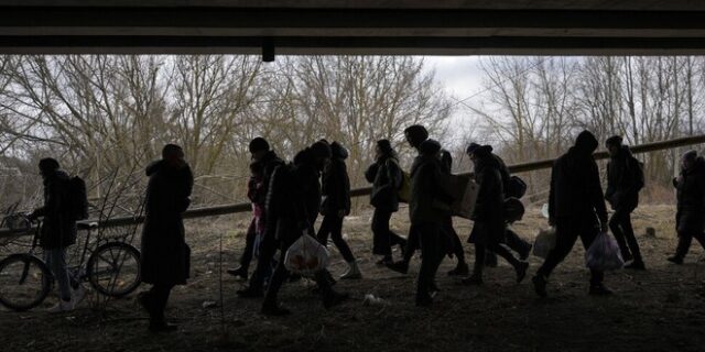 Πόλεμος στην Ουκρανία: Σε εξέλιξη η επιχείρηση “Νόστος 5” – Απομακρύνονται 34 άτομα από την Οδησσό
