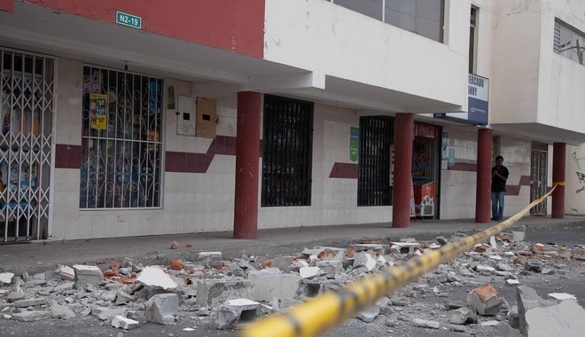 Σεισμός στον Ισημερινό: Ένας νεκρός και ένας τραυματίας