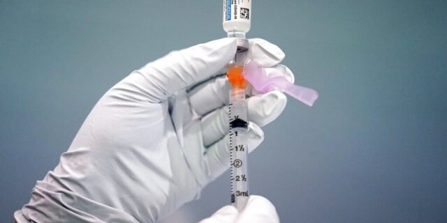 Γαλλική έρευνα: Λιγότερο αποτελεσματικό το εμβόλιο Johnson από της Pfizer