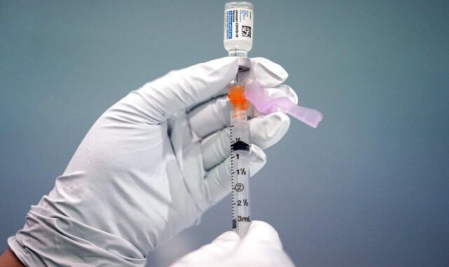 Γαλλική έρευνα: Λιγότερο αποτελεσματικό το εμβόλιο Johnson από της Pfizer