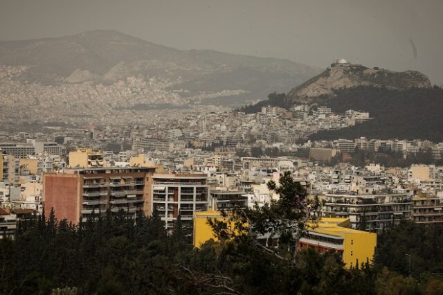 Καιρός: Συννεφιά με τοπικές βροχές και αφρικανική σκόνη