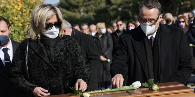 Το “τελευταίο αντίο” είπαν συγγενείς και φίλοι στον Δημήτρη Κοντομηνά