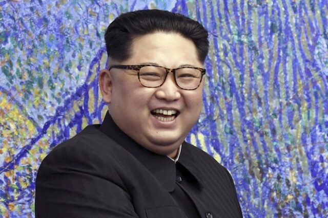 Βόρεια Κορέα: Ο Κιμ θριαμβολογεί για την εκτόξευση “νέου τύπου” πυραύλου Hwasong-17