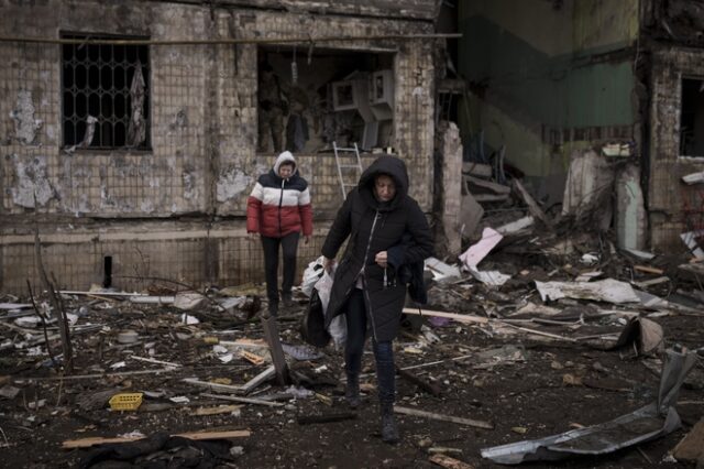 Πόλεμος στην Ουκρανία: Νέες εκρήξεις στο Κίεβο – Συνεχίζονται οι συνομιλίες