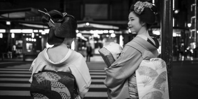 Ο Νίκος Καζαντζάκης κι ο Γιάννης Αγγελάκας σε ταξίδι στην Ιαπωνία