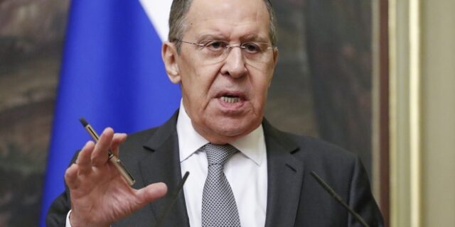Λαβρόφ: Ο Γ’ Παγκόσμιος Πόλεμος θα είναι πυρηνικός