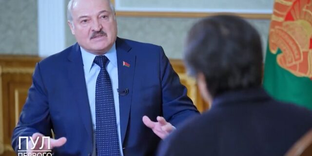 Λουκασένκο, ο καλύτερος “Χλαπάτσας” του Πούτιν – “Θα μας θάψει όλους”