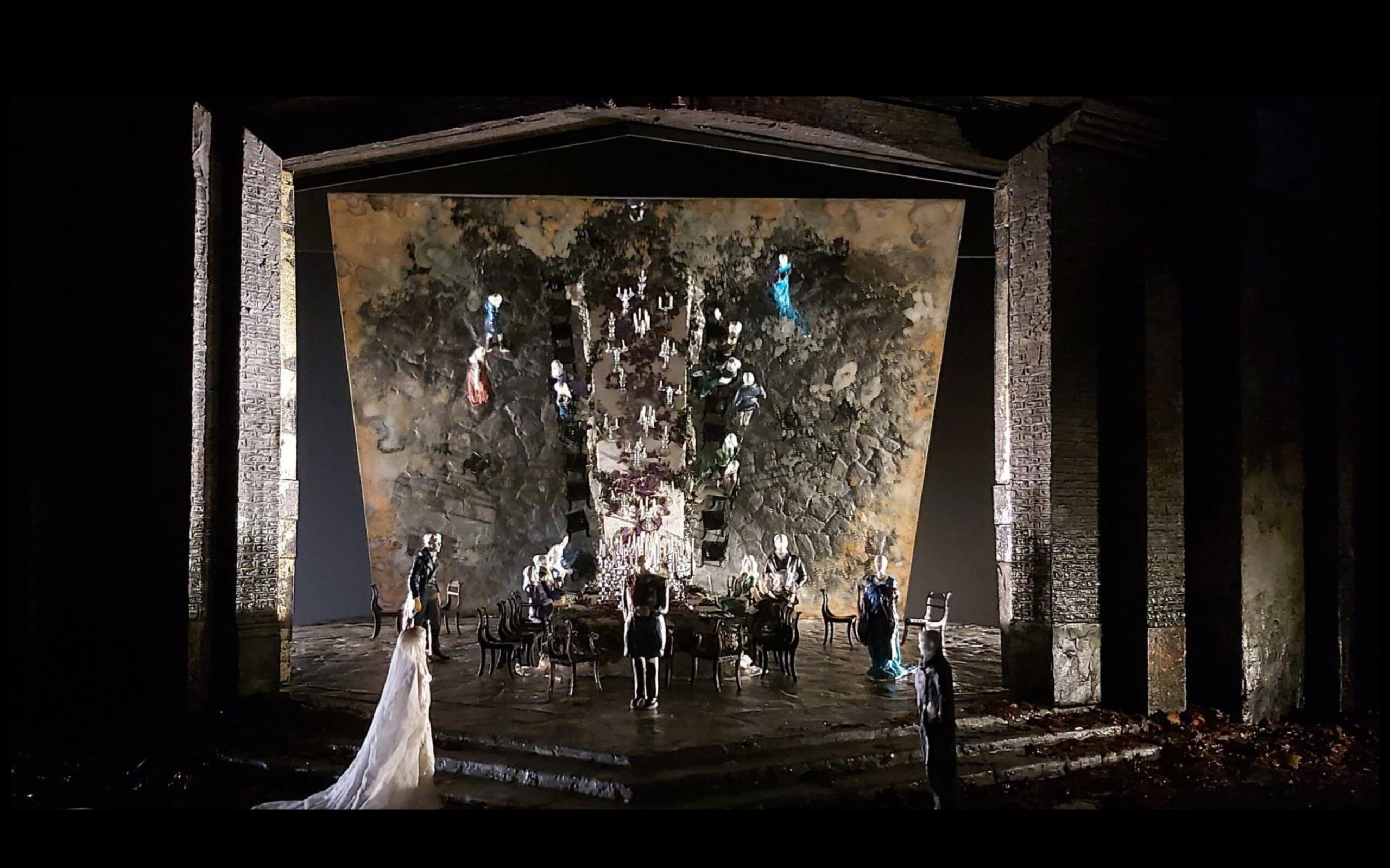 Η Μήδεια του Κερουμπίνι είναι η πρώτη συμπαραγωγή της Εθνικής Λυρικής Σκηνής με τη Μετροπόλιταν Όπερα της Νέας Υόρκης