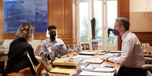 ΚΙΝΑΛ για συνάντηση Μητσοτάκη-Σαϊντού: “Η κυβέρνηση ακόμη μία φορά θυσιάζει την ουσία για την επικοινωνία”