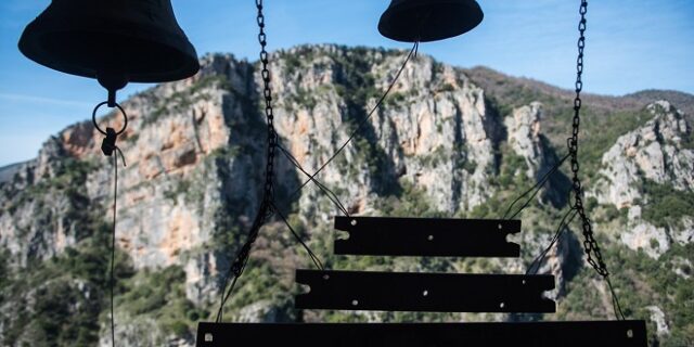 Εορτολόγιο: Ποιοι γιορτάζουν την Παρασκευή 1η Απριλίου