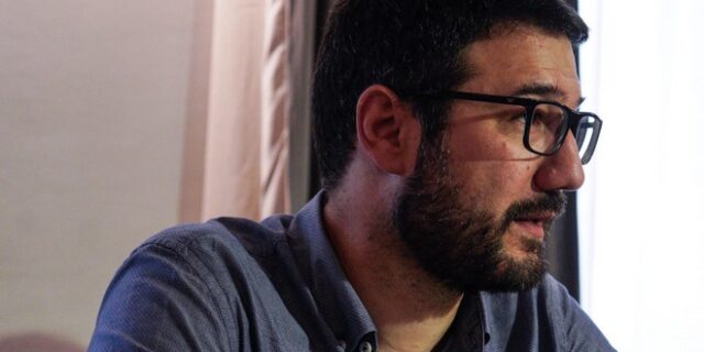Ηλιόπουλος για δημοσκοπήσεις: “Ένα καλοταϊσμένο από τη ΝΔ σύστημα φοβάται την εφαρμογή του νόμου”
