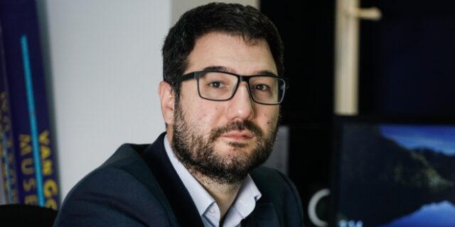 Ηλιόπουλος: Οι διανομείς σε πλατφόρμες να είναι μισθωτοί και όχι “συνεργάτες”