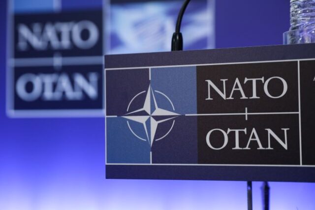 Φιλο-ΝΑΤΟϊκό “κοινωνικό μέτωπο” στην Ελλάδα; Δεν παίζει…