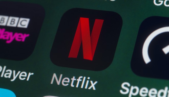 Netflix: Δοκιμές για να ξεφύγει από το password sharing