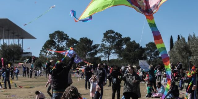 Καθαρά Δευτέρα 2022: Κούλουμα με χαρταετούς και λαγάνα