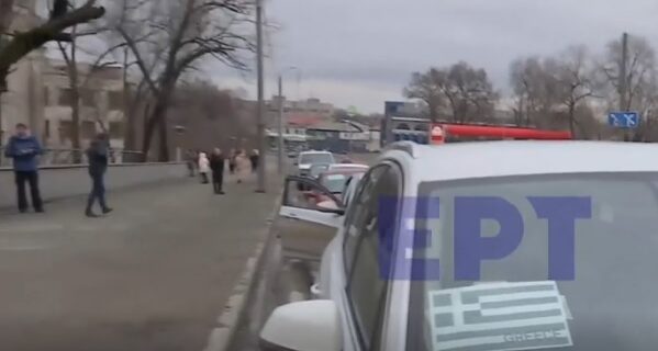 Πόλεμος στην Ουκρανία: Πέρασε τα σύνορα το ελληνικό κομβόι από τη Μαριούπολη