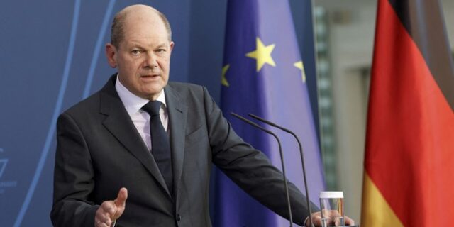Σολτς: Αντίθετος σε ενδεχόμενο ενεργειακό εμπάργκο στη Ρωσία
