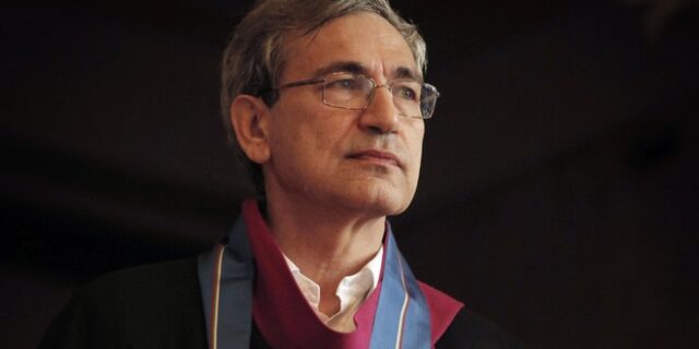 Ορχάν Παμούκ: “Δεν θέλω να είμαι πιόνι στο παιχνίδι του Ερντογάν”