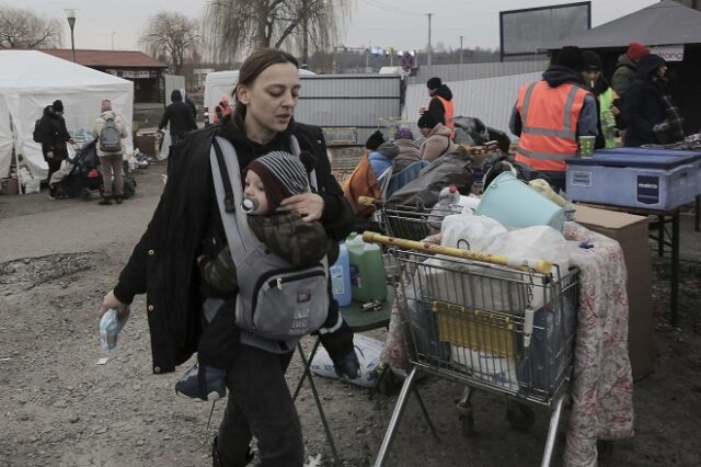 Πόλεμος στην Ουκρανία: Για πάνω από ένα εκατομμύριο πρόσφυγες κάνει λόγο ο ΟΗΕ