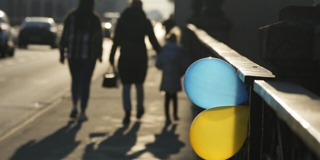 Η Ουκρανία απαγορεύει τη δραστηριότητα 11 κομμάτων που χαρακτηρίζει “φιλορωσικά”