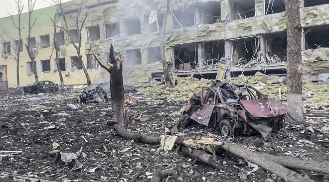 Ουκρανία: Ο Ζελένσκι καταγγέλλει ρωσικό βομβαρδισμό σε νοσοκομείο Παίδων στη Μαριούπολη