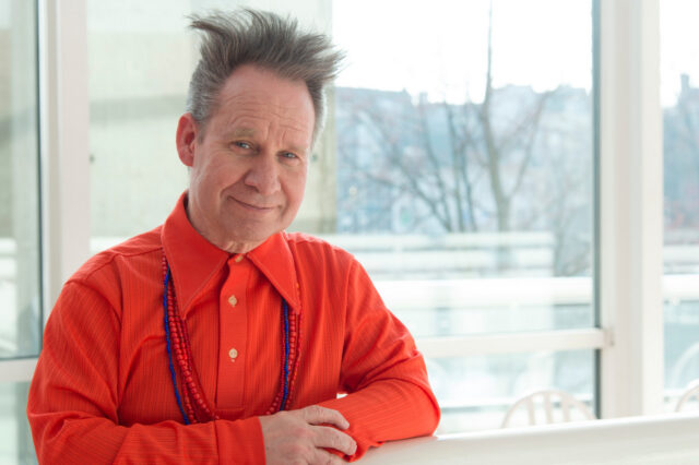 Peter Sellars: Το δυνατό του μήνυμα για την Παγκόσμια Ημέρα Θεάτρου 2022