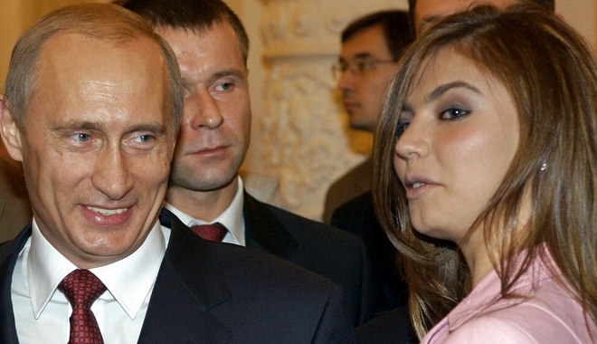 Αλίνα Καμπάεβα: Η ερωμένη του Πούτιν και τα παιδιά τους κρύβονται στην Ελβετία