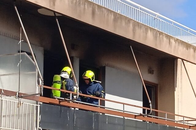 Φωτιά σε πολυκατοικία στο Παγκράτι