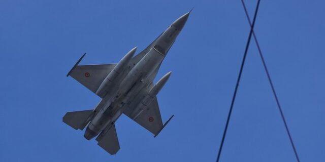 Ρουμανία: Συντριβή ελικοπτέρου με πέντε νεκρούς – Αγνοείται μαχητικό αεροσκάφος