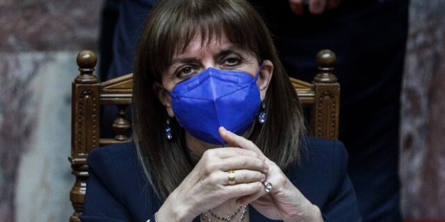 Σακελλαροπούλου για Παγκόσμια Ημέρα Γυναίκας: “Στο μυαλό και στην καρδιά μας οι γυναίκες της Ουκρανίας”