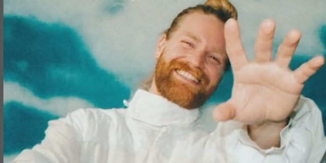 Ο Σαμ Ράιντερ εκπροσωπεί το Ηνωμένο Βασίλειο στη φετινή Eurovision