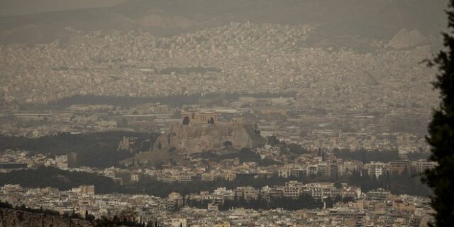 Διατηρείται η αφρικανική σκόνη το επόμενο τριήμερο – Λασποβροχές από την Πέμπτη