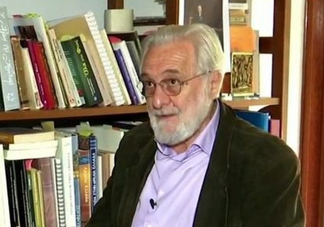 Γιάννης Σμαραγδής: “Από την ελληνική τηλεόραση λείπει η ποιότητα του Λάκη Λαζόπουλου”