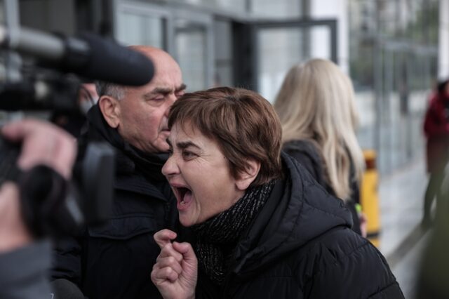 Οργή της μητέρας της Ελένης Τοπαλούδη για τη νέα διακοπή της δίκης