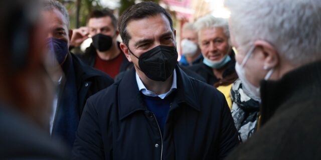 Τσίπρας: Οι πολίτες 7 μήνες πληρώνουν 1,5 δισ. την ακρίβεια Μητσοτάκη – Χθες ανακάλυψε πως υπάρχουν υπερκέρδη
