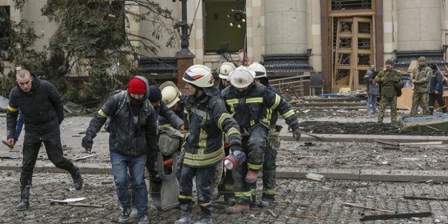 Πόλεμος στην Ουκρανία: “Το Χάρκοβο δεν θα παραδοθεί” – 4 νεκροί από βομβαρδισμό